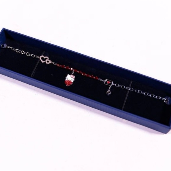 BNIB Hello Kitty x Swarovski Bracelet - Picture 2 of 3